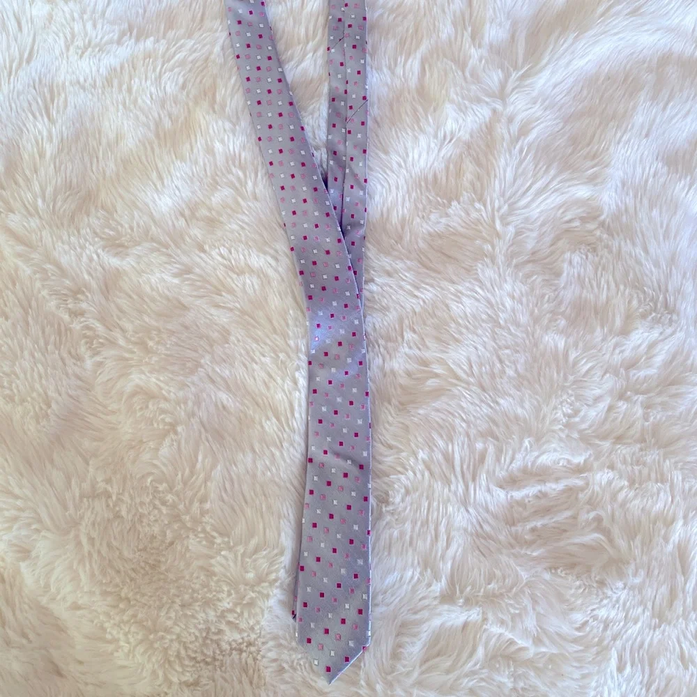 C2 by calibrate boys tie